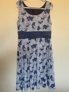 Perceptions New York Midi Dress Sz XL Floral Ruched Waist Embroidered Shift